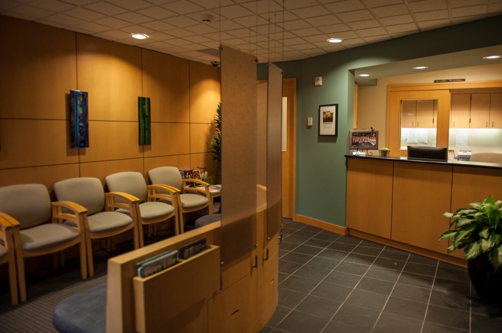 Oral Surgeon Office Kirkland