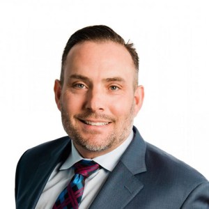 Dr. Naumann